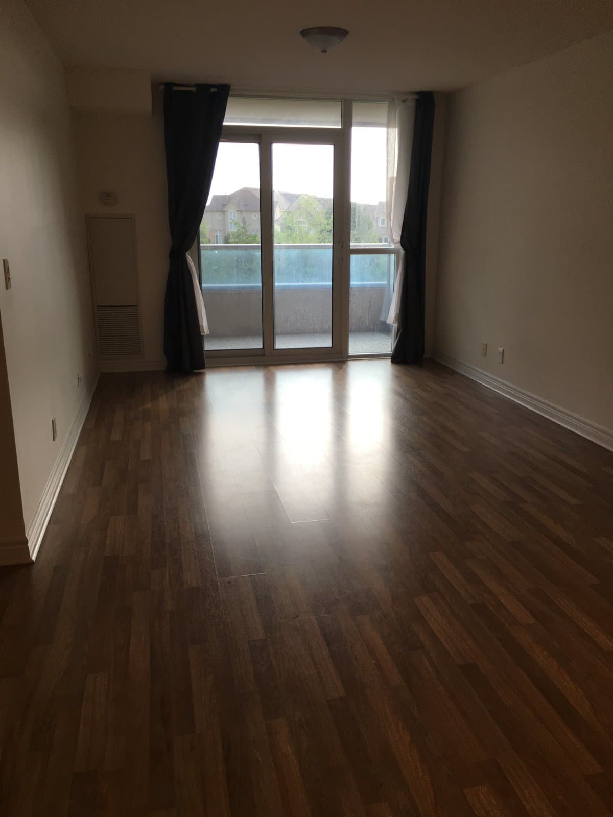 33 COX BLVD in Markham - Property View
