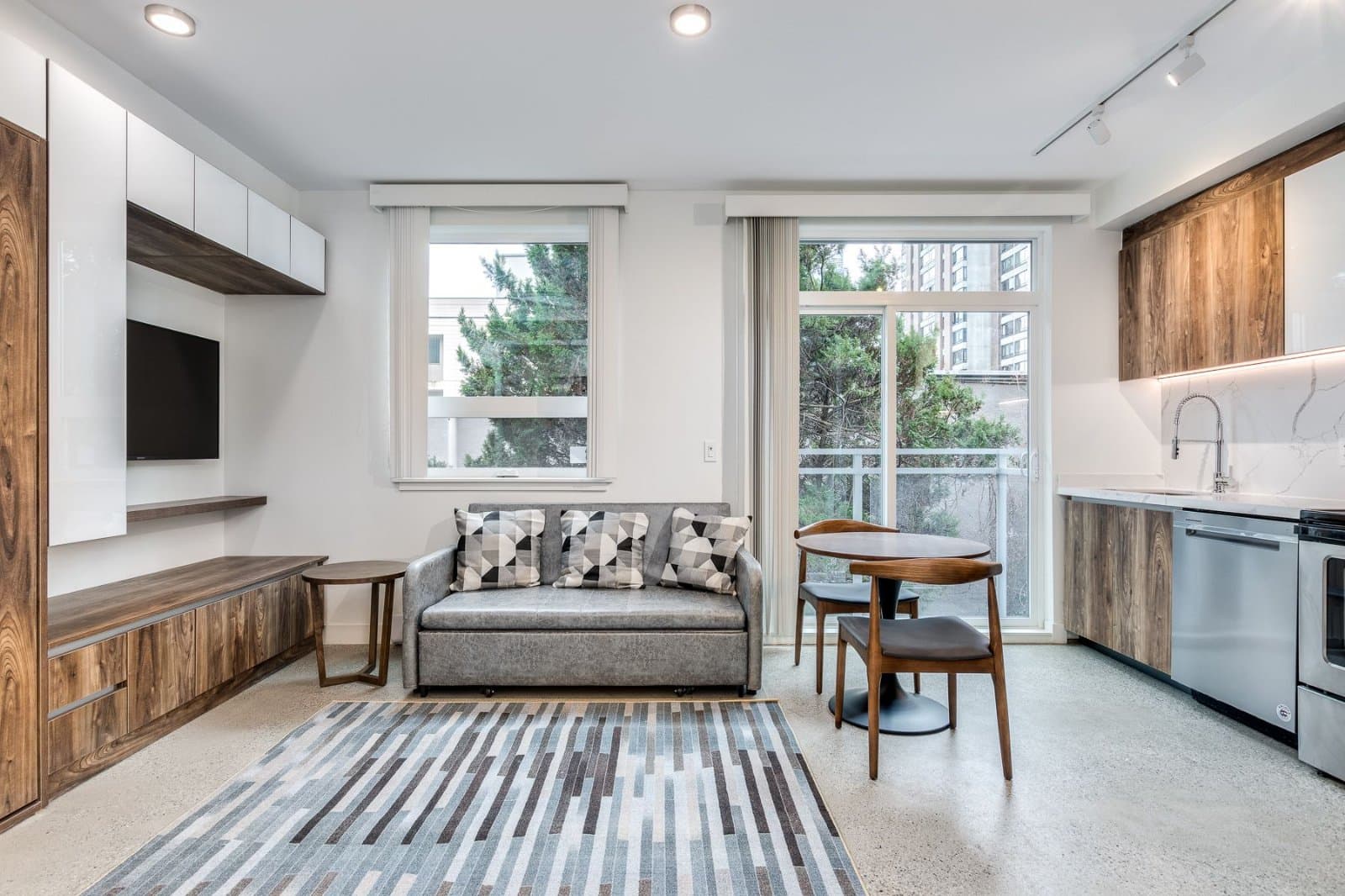 1170 BARCLAY ST in Vancouver - Property View