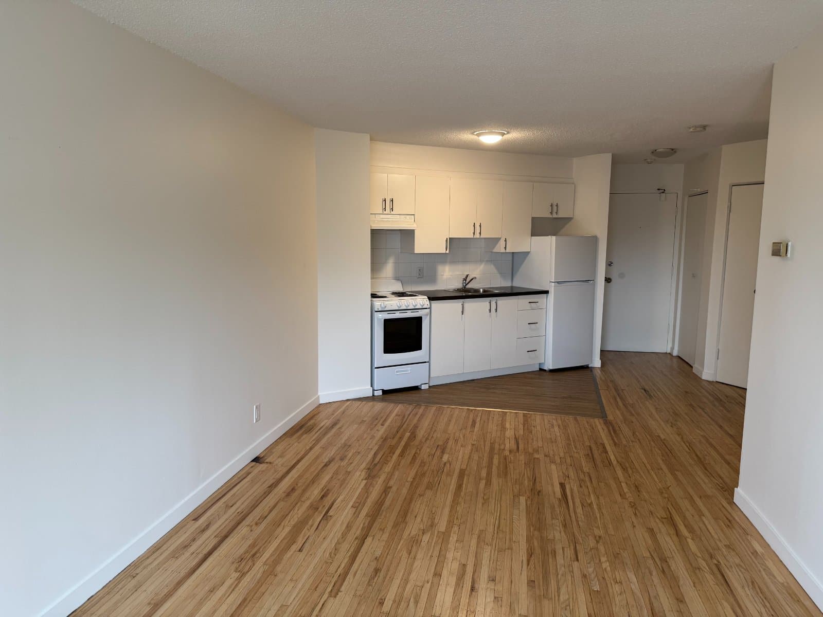 2228 FRANKLIN ST in Vancouver - Property View