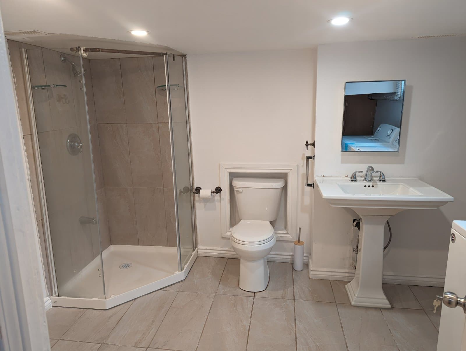 255 S WALLACE AVE in Welland - Property View