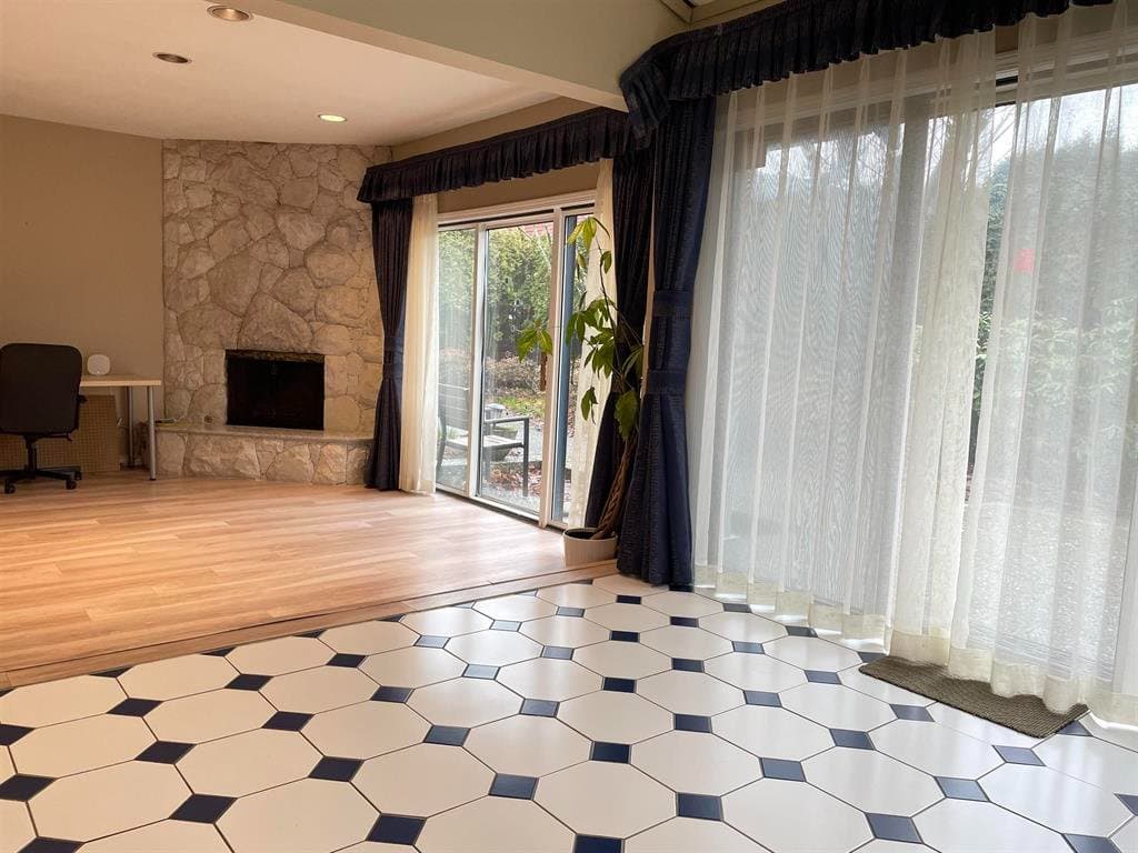6560 LYNAS LN in Richmond - Property View