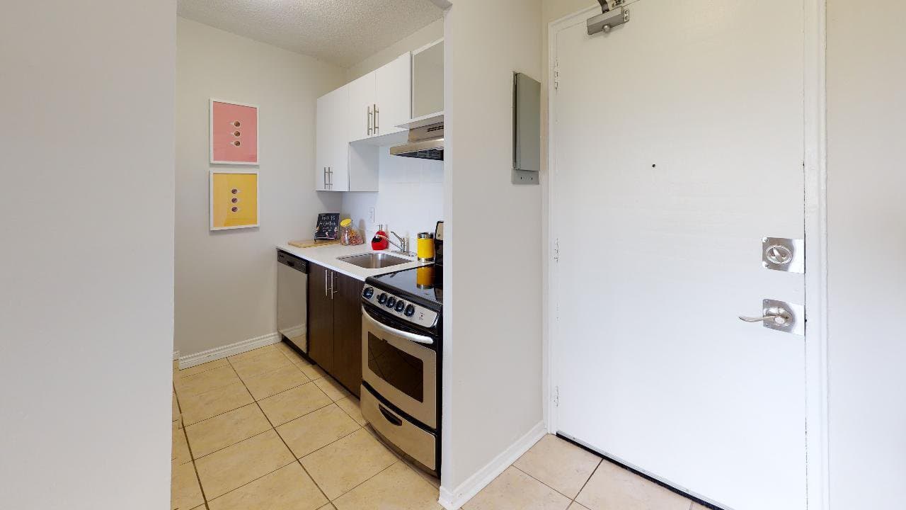 57 BAYSWATER AVE in Ottawa - Property View