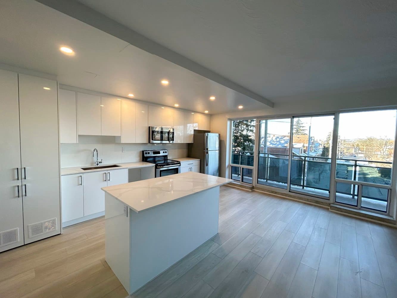 157 S PEARL ST in Hamilton - Property View