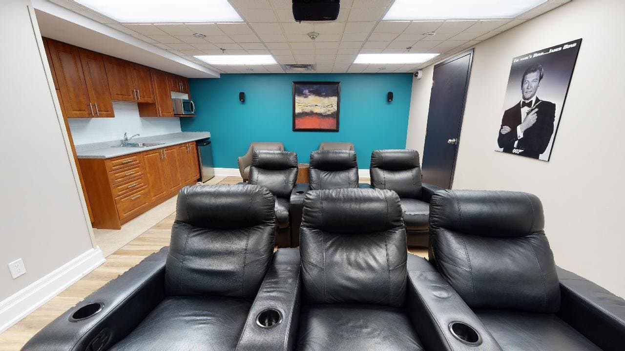 100 N SILVERCREEK PKY in Guelph - Property View