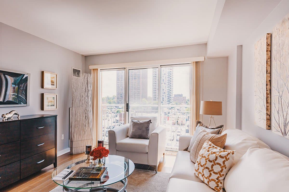 17 ABERDEEN ST in Ottawa - Property View