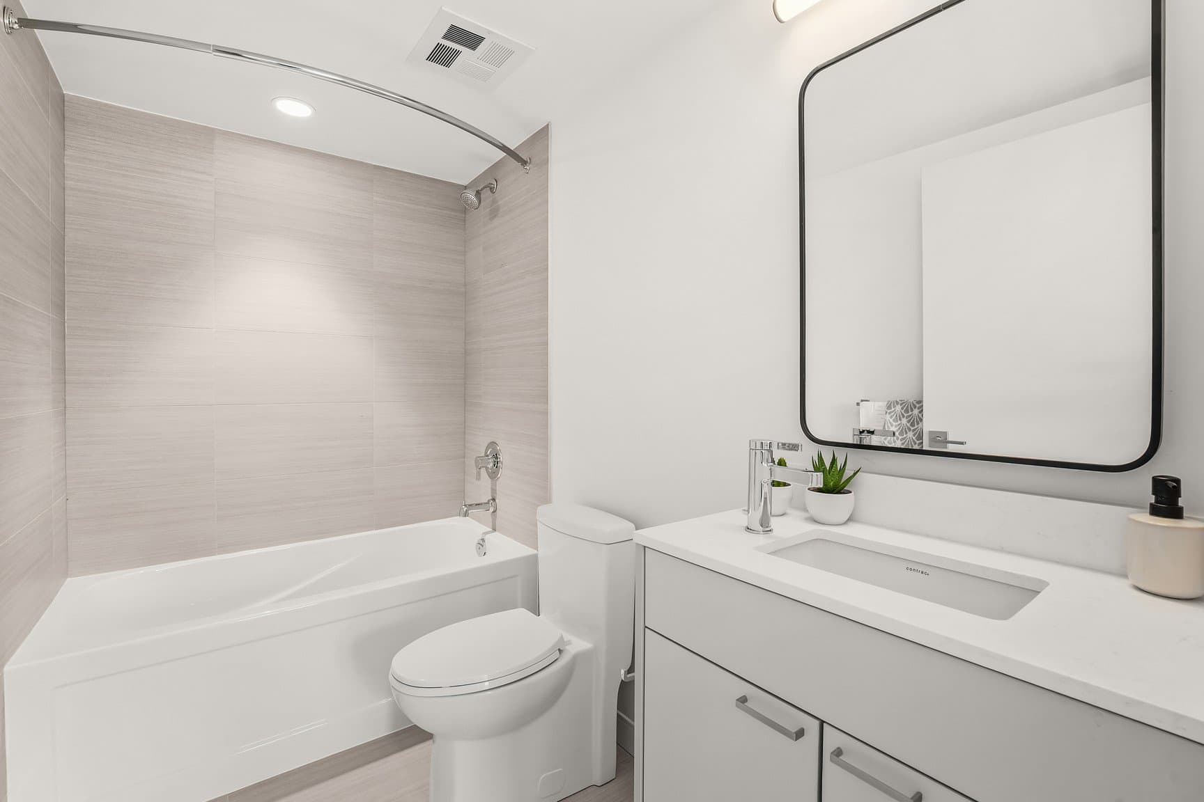 140 D'ARCY ST in Toronto - Property View