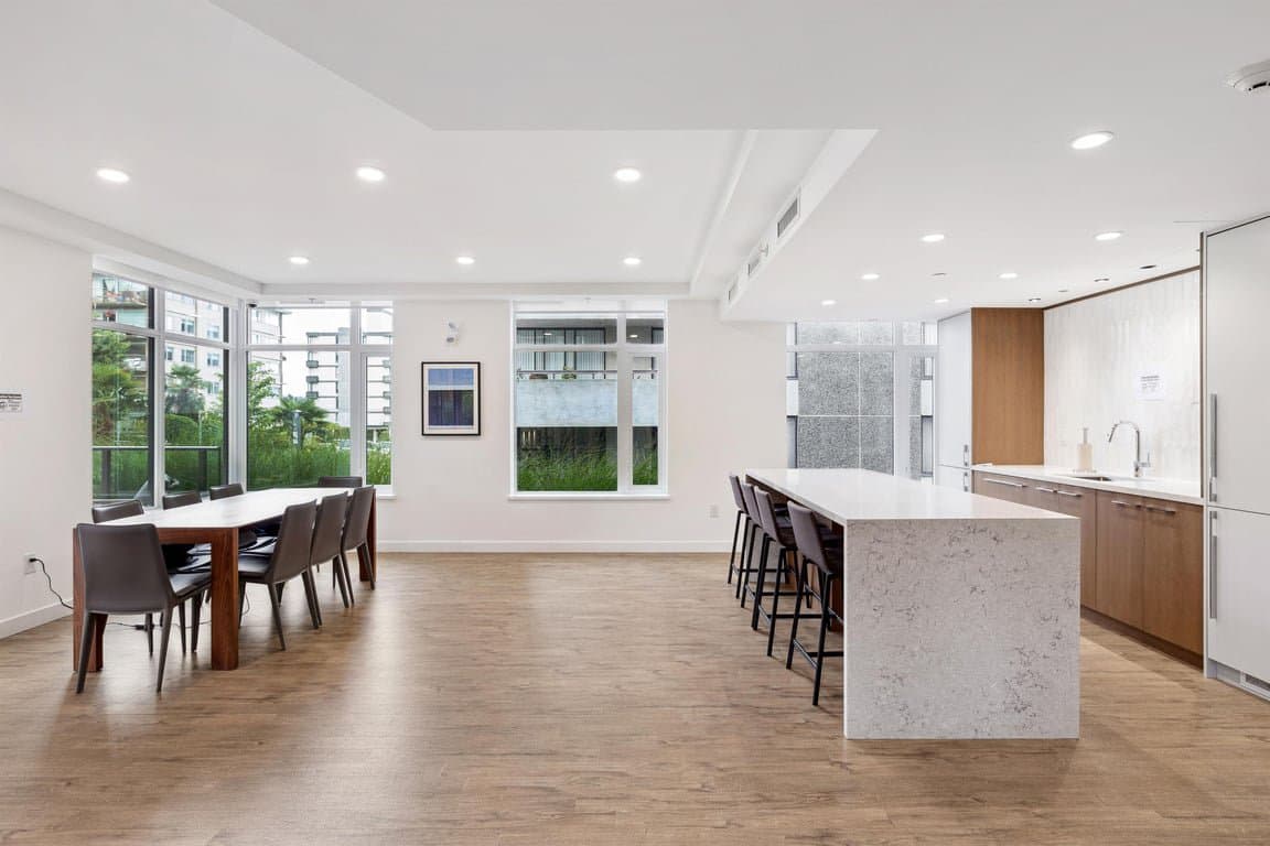 2100 BELLEVUE AVE in West Vancouver - Property View