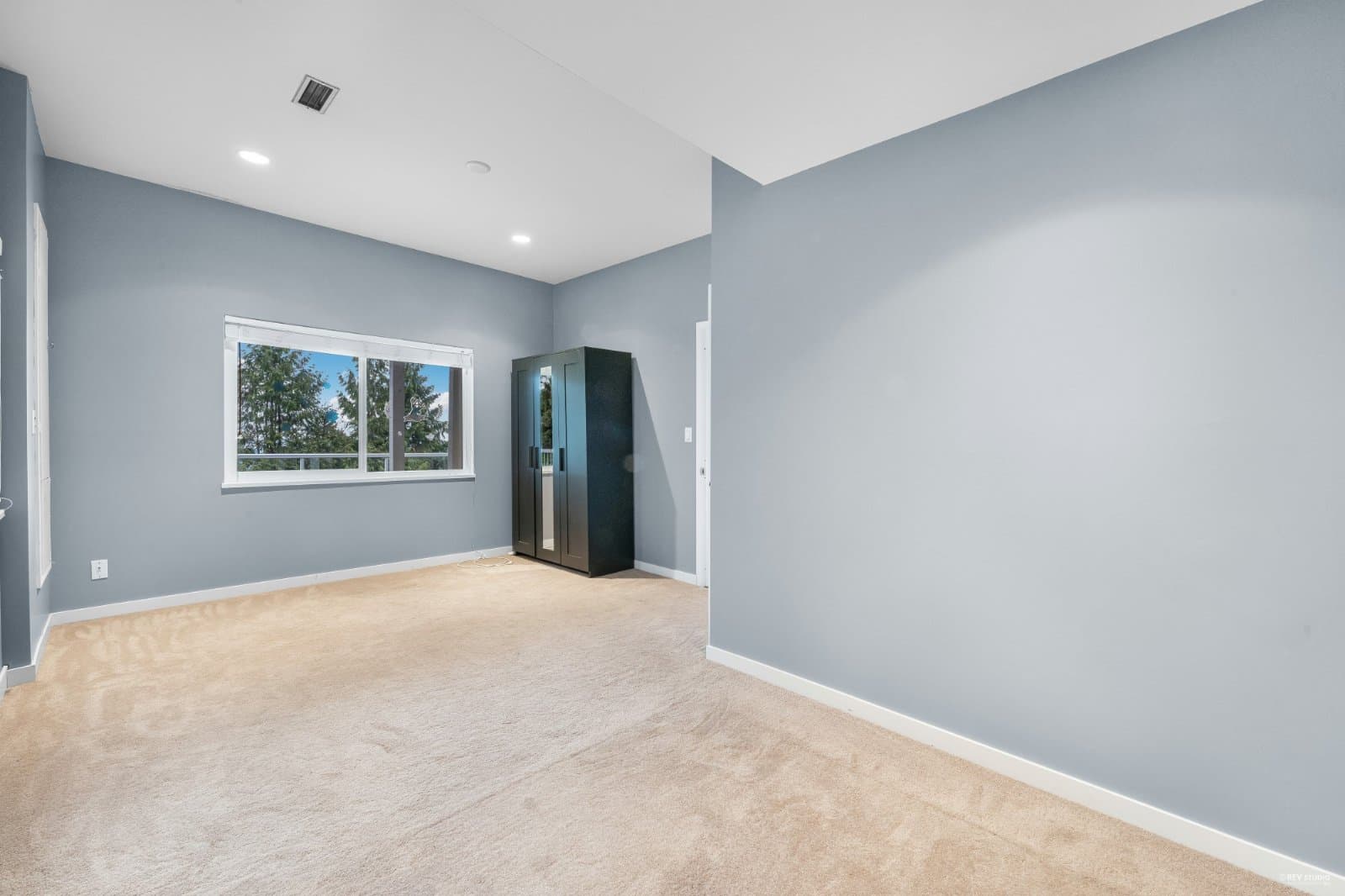 1050 CRESTLINE RD in West Vancouver