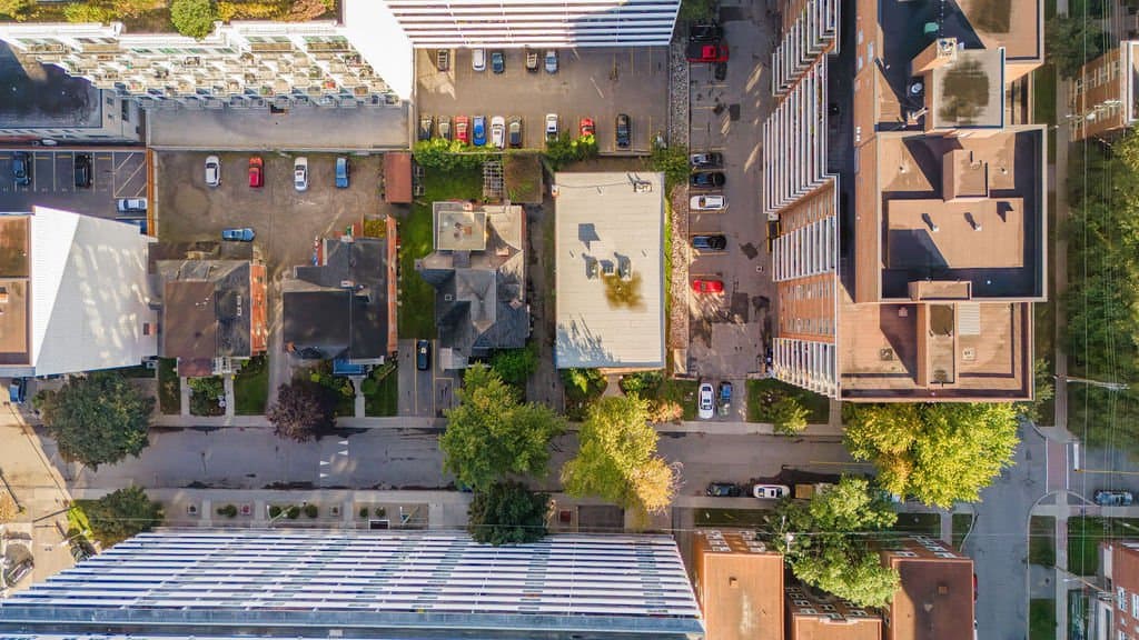 135 MACLAREN ST in Ottawa