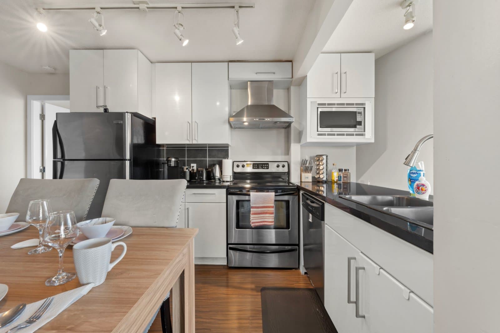188 KEEFER PL in Vancouver - Property View