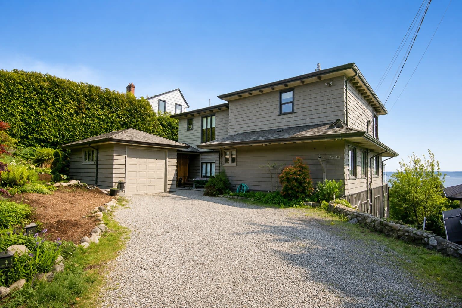 2642 OTTAWA AVE in West Vancouver - Property View
