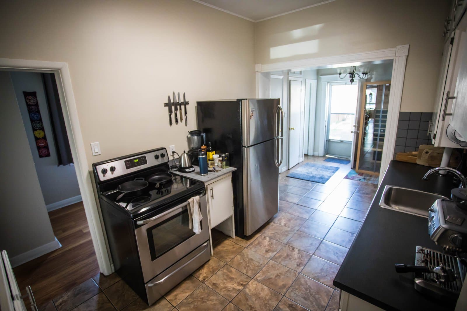 428 ONTARIO ST in London - Property View