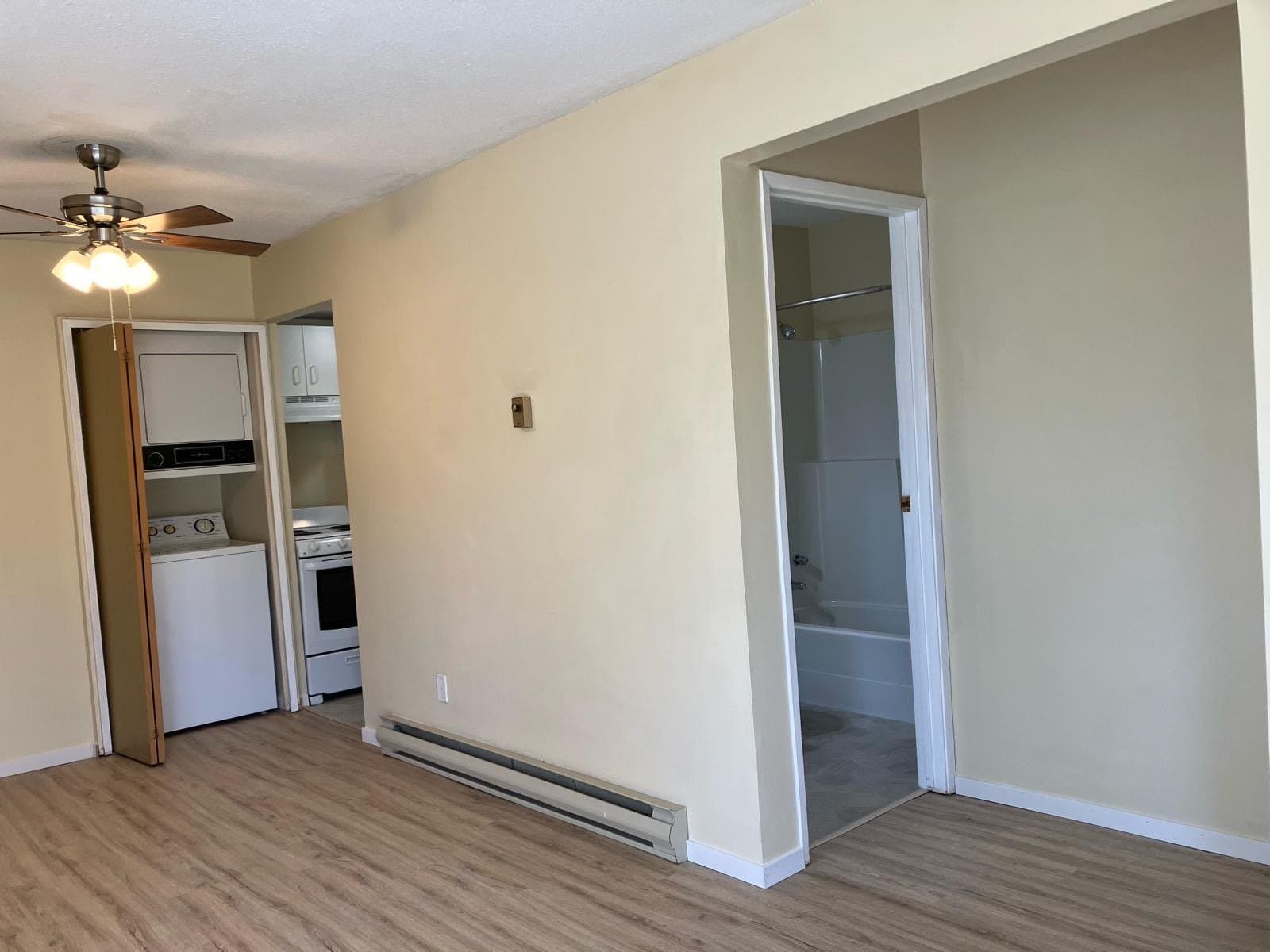 76 PRYDE AVE in Nanaimo - Property View