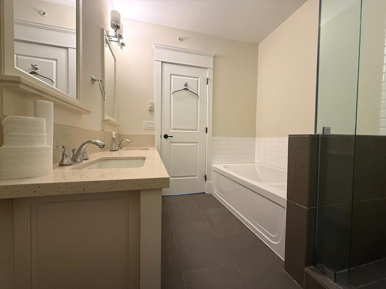 6290 EAGLES DR in Vancouver - Property View