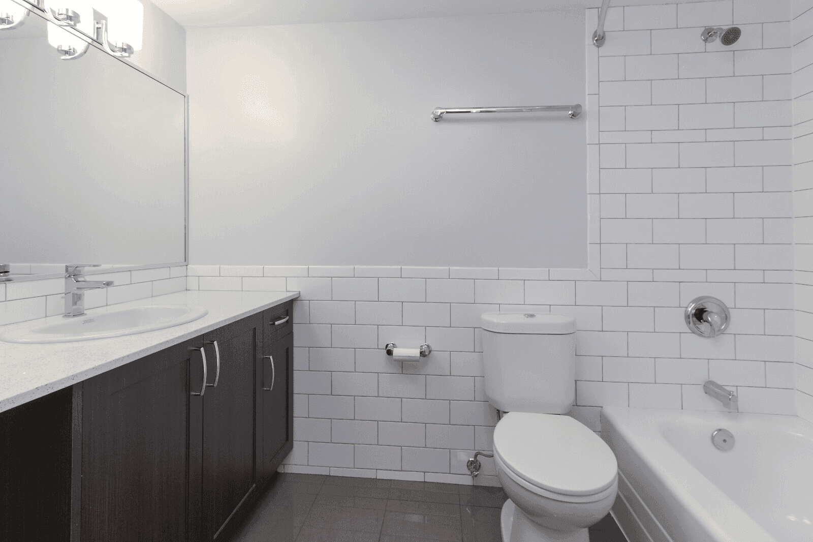 1955 ASHGROVE ST in Victoria - Property View