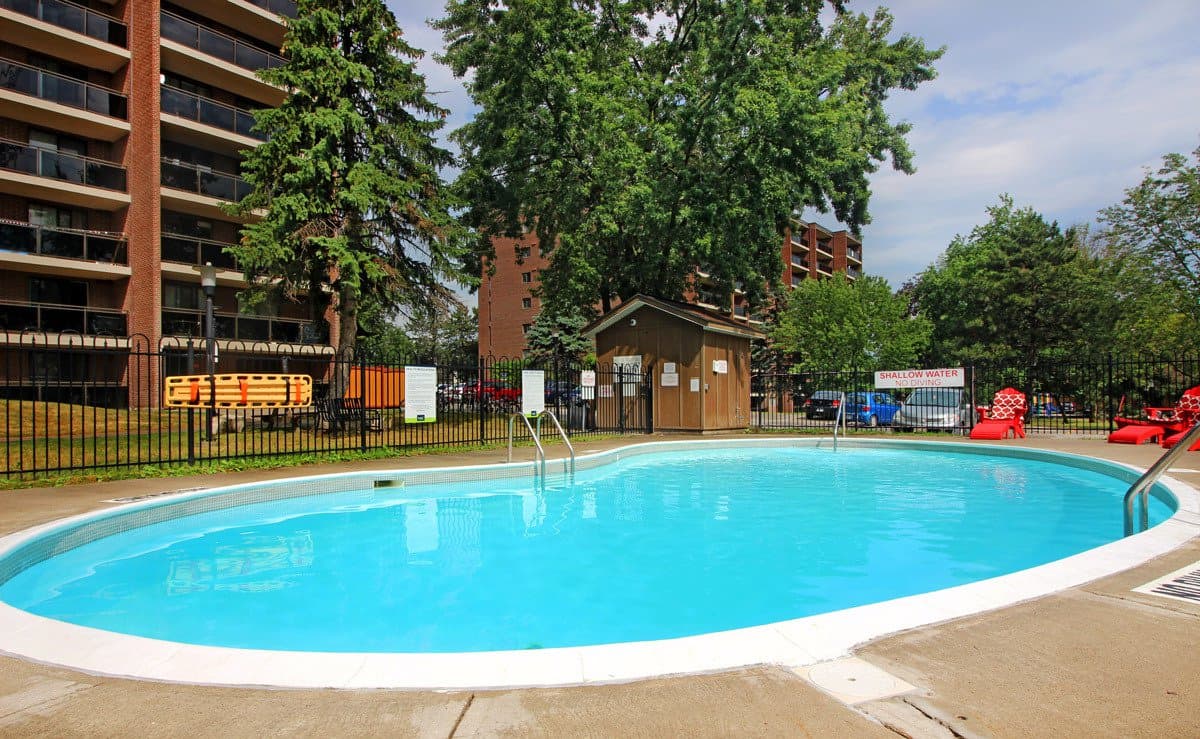 100 N SILVERCREEK PKY in Guelph