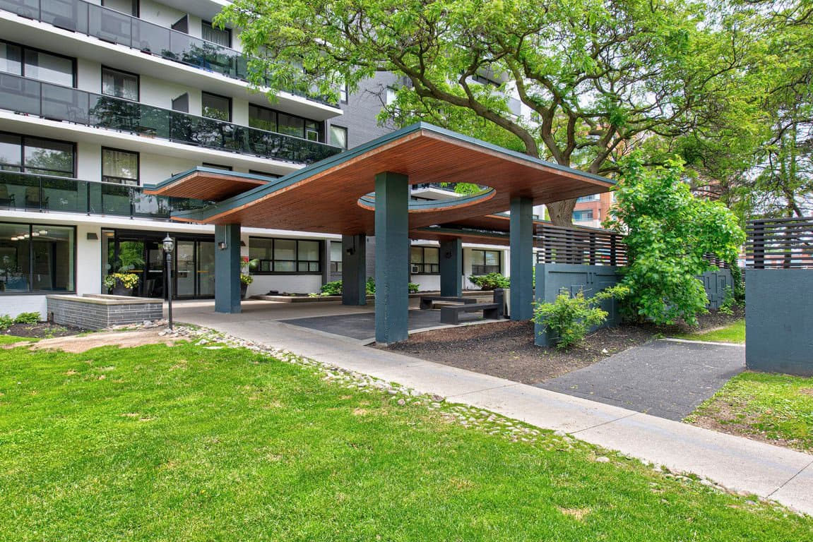 1080 KINGSTON RD in Toronto