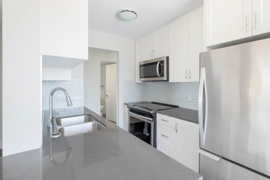 720 QUEENS AVE in New Westminster - Property View