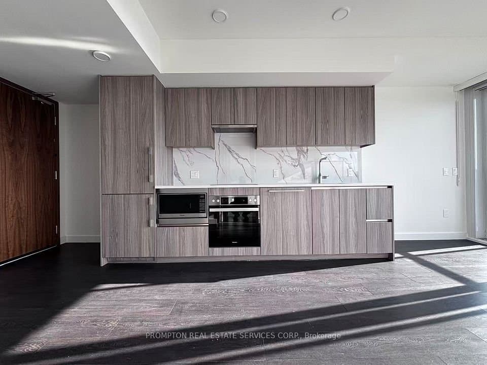 3 CONCORD CITYPLACE WAY in Toronto - Property View