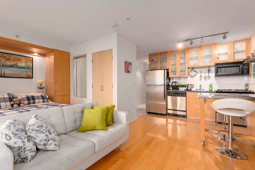 969 RICHARDS ST in Vancouver - Property View