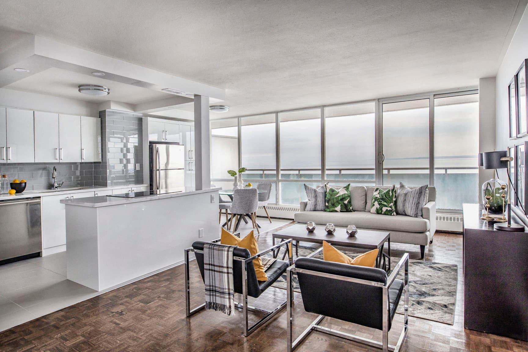 2160 LAKESHORE RD in Burlington - Property View