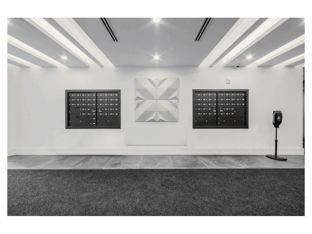 2475 HURONTARIO ST in Mississauga - Property View
