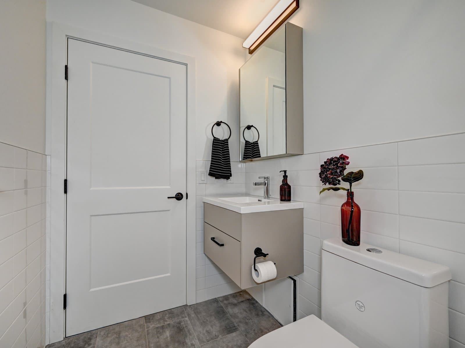 415 W DUKE ST in Kitchener