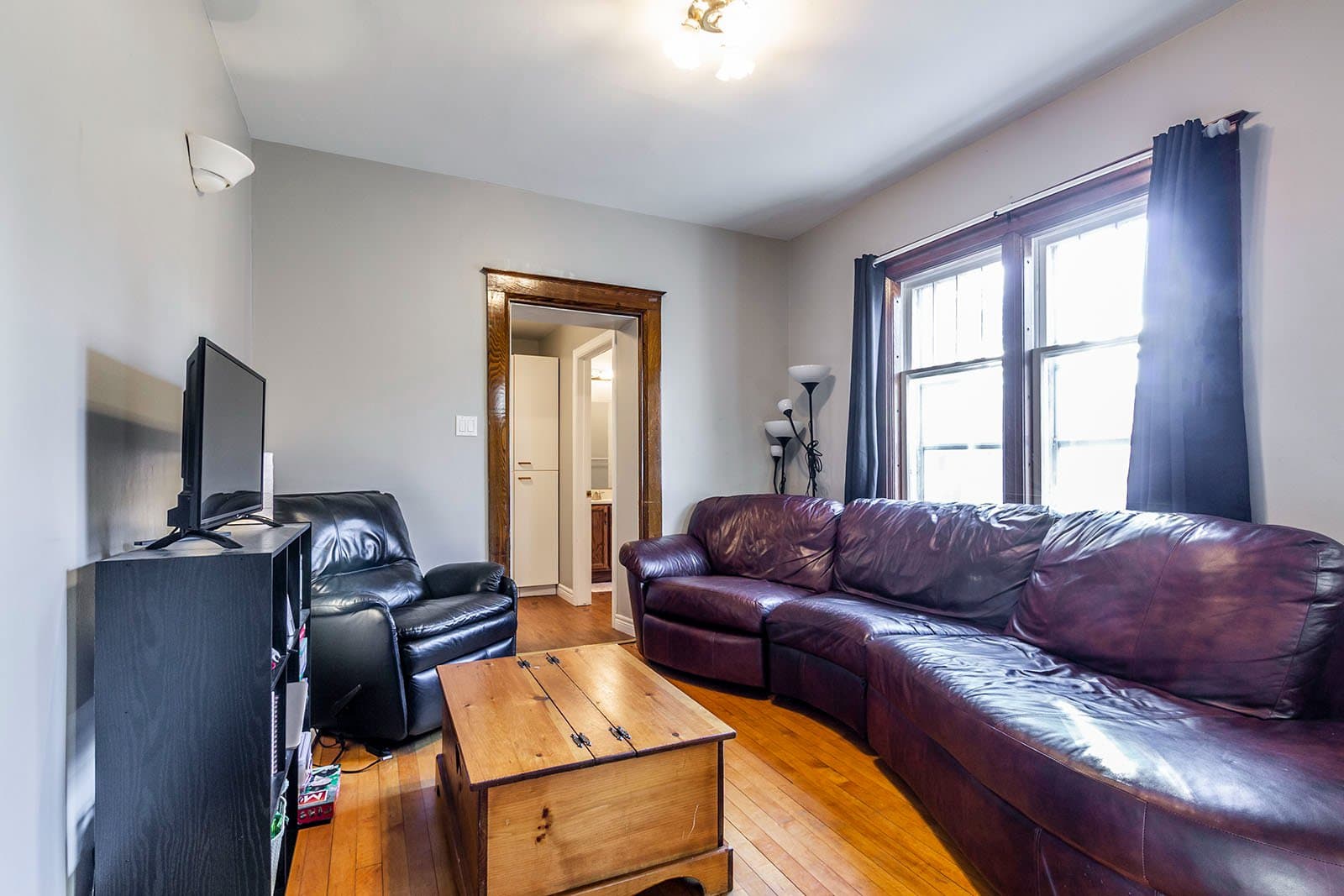 27 ELGIN ST in Waterloo - Property View