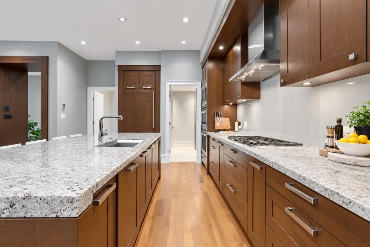 2783 HIGHVIEW PL in West Vancouver - Property View
