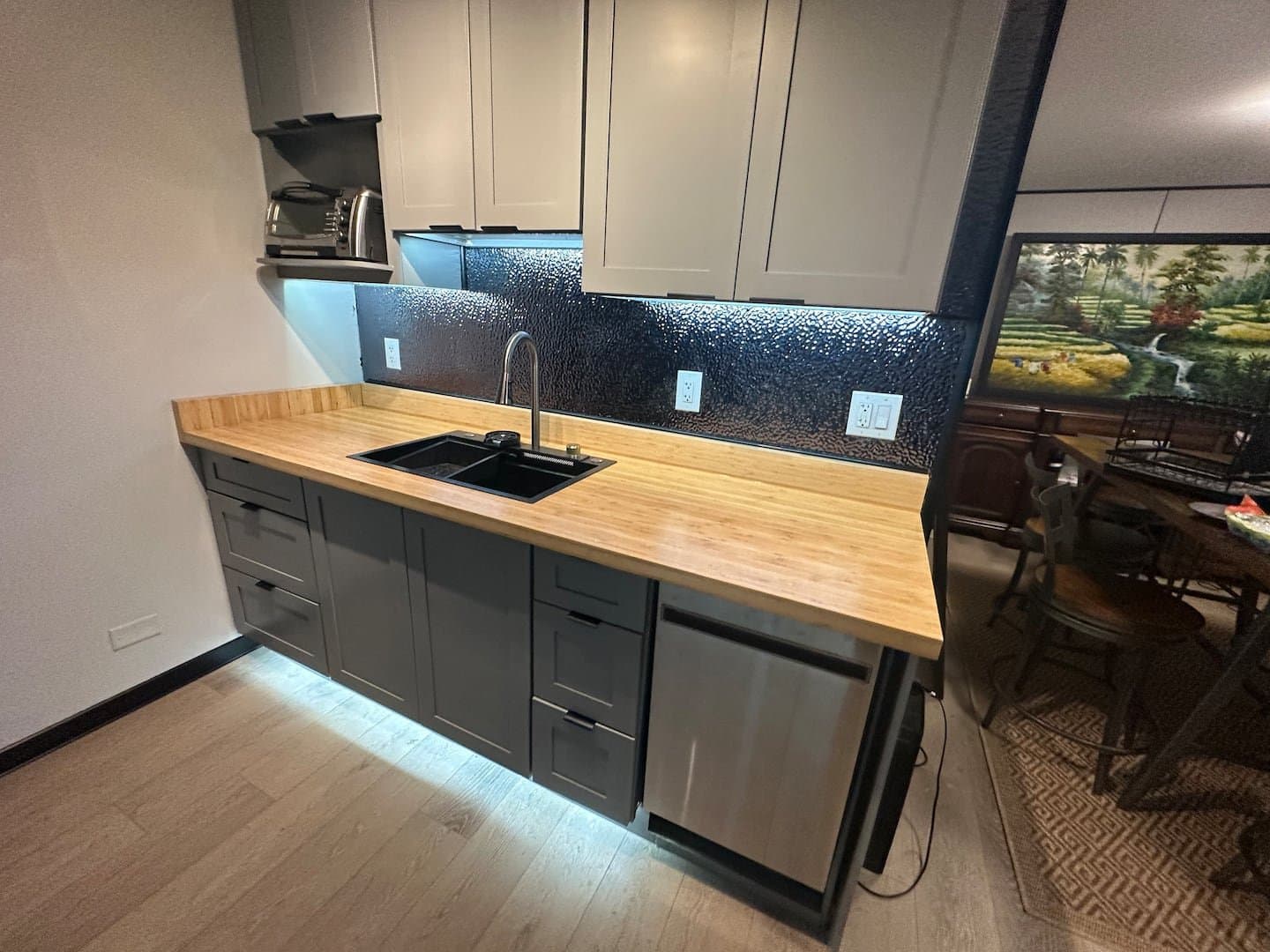 1853 LONSDALE AVE in North Vancouver - Property View