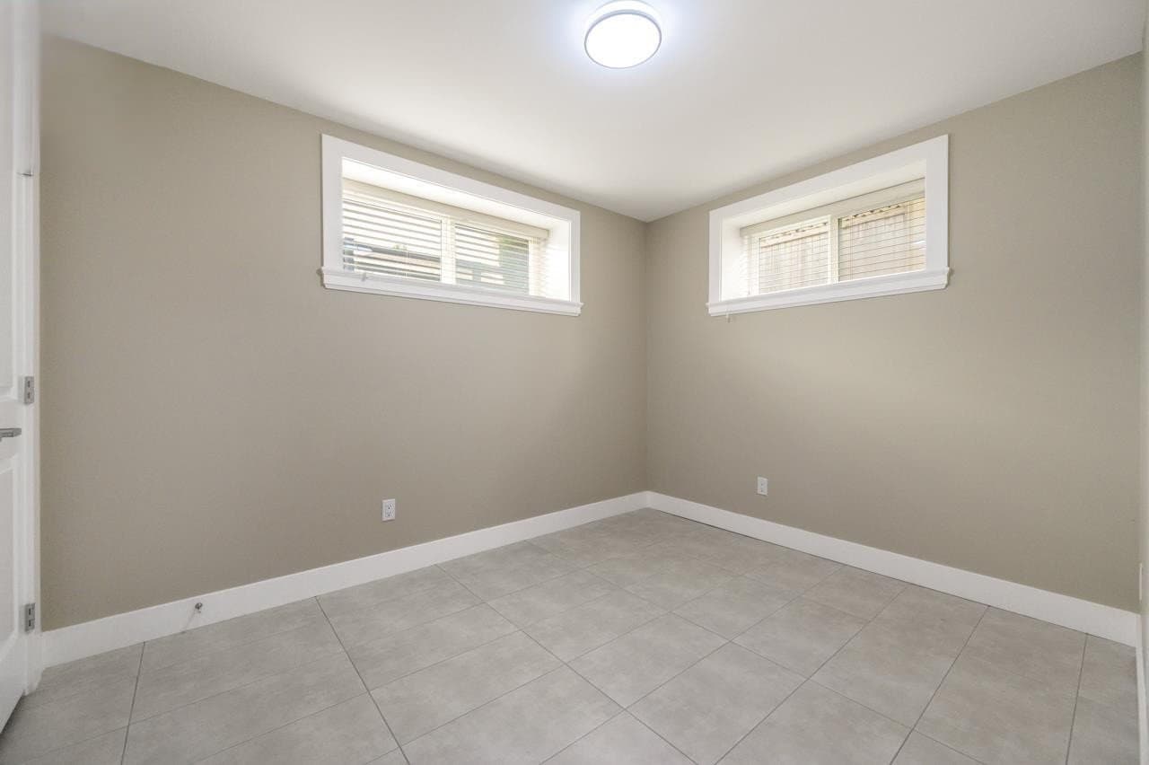 5828 QUEBEC ST in Vancouver - Property View