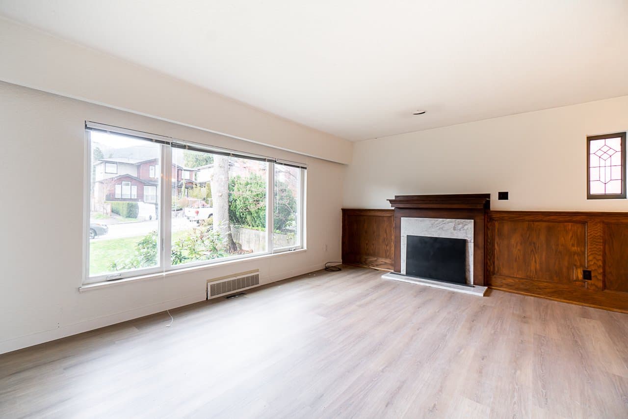 449 WINDSOR RD in North Vancouver