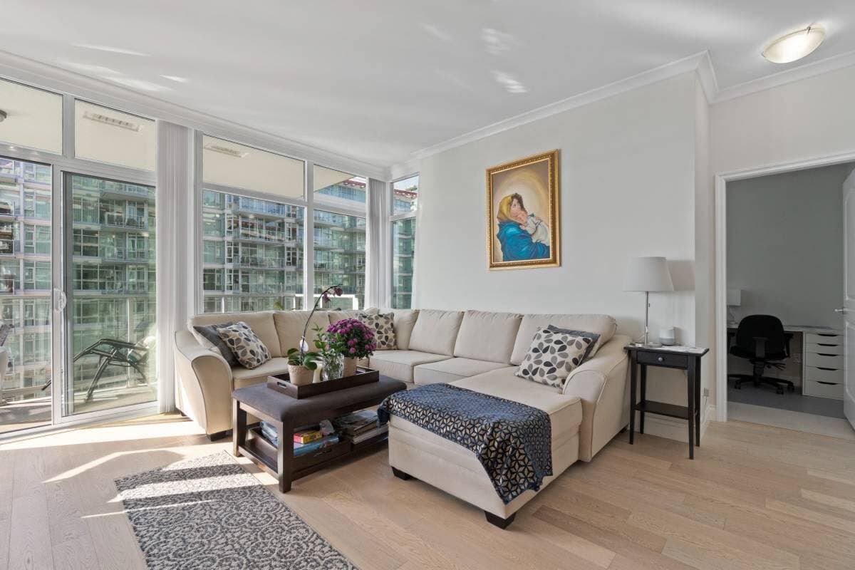 185 VICTORY SHIP WAY in North Vancouver