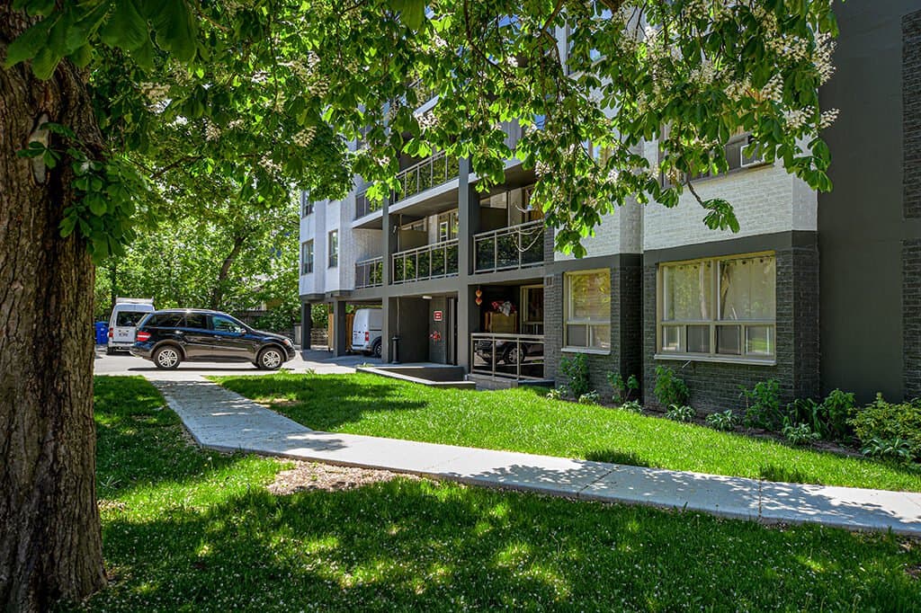 490 NELSON AVE in Burlington - Property View