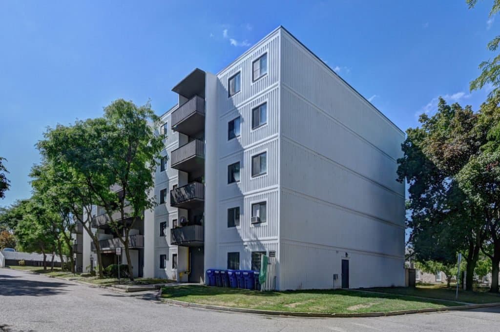 1566 TROSSACKS AVE in London - Property View