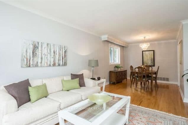 275 HOUNSLOW AVE in Toronto - Property View