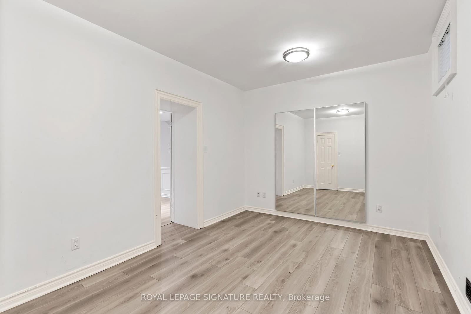 26 BUCKINGHAM AVE in Toronto - Property View