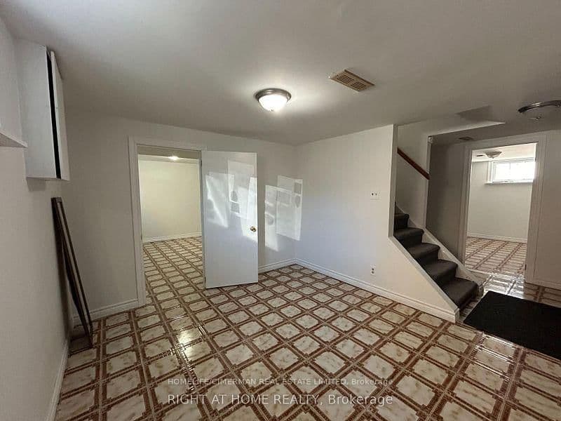 50 MOORE PARK AVE in Toronto - Property View