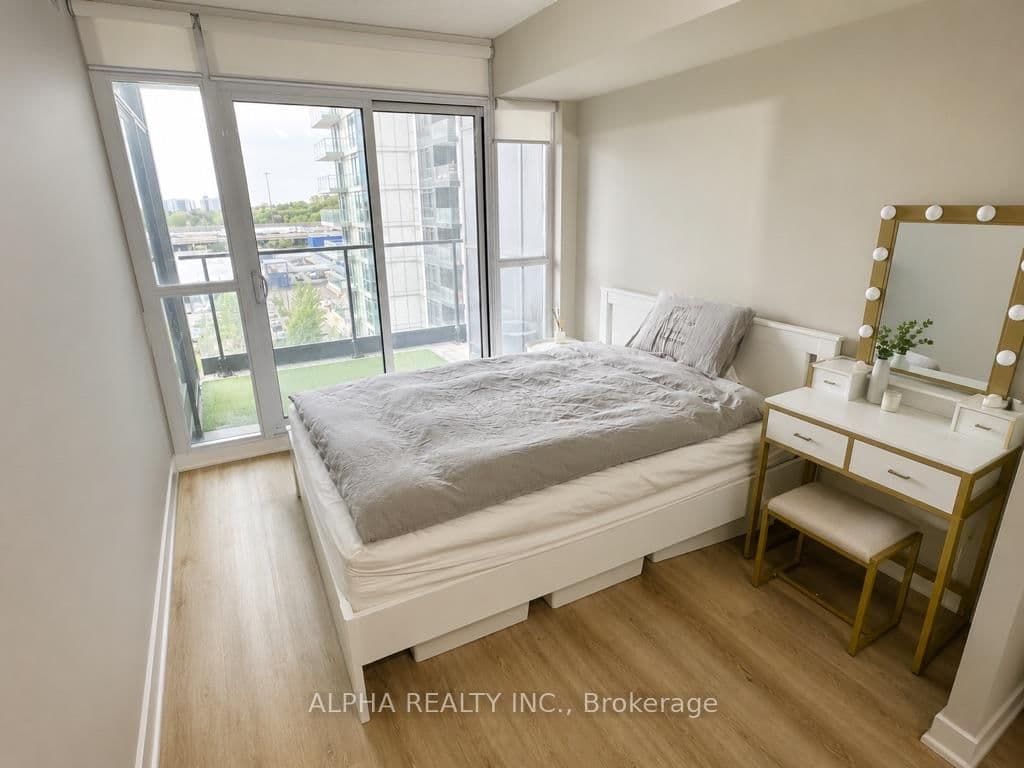 33 SINGER CRT in Toronto - Property View