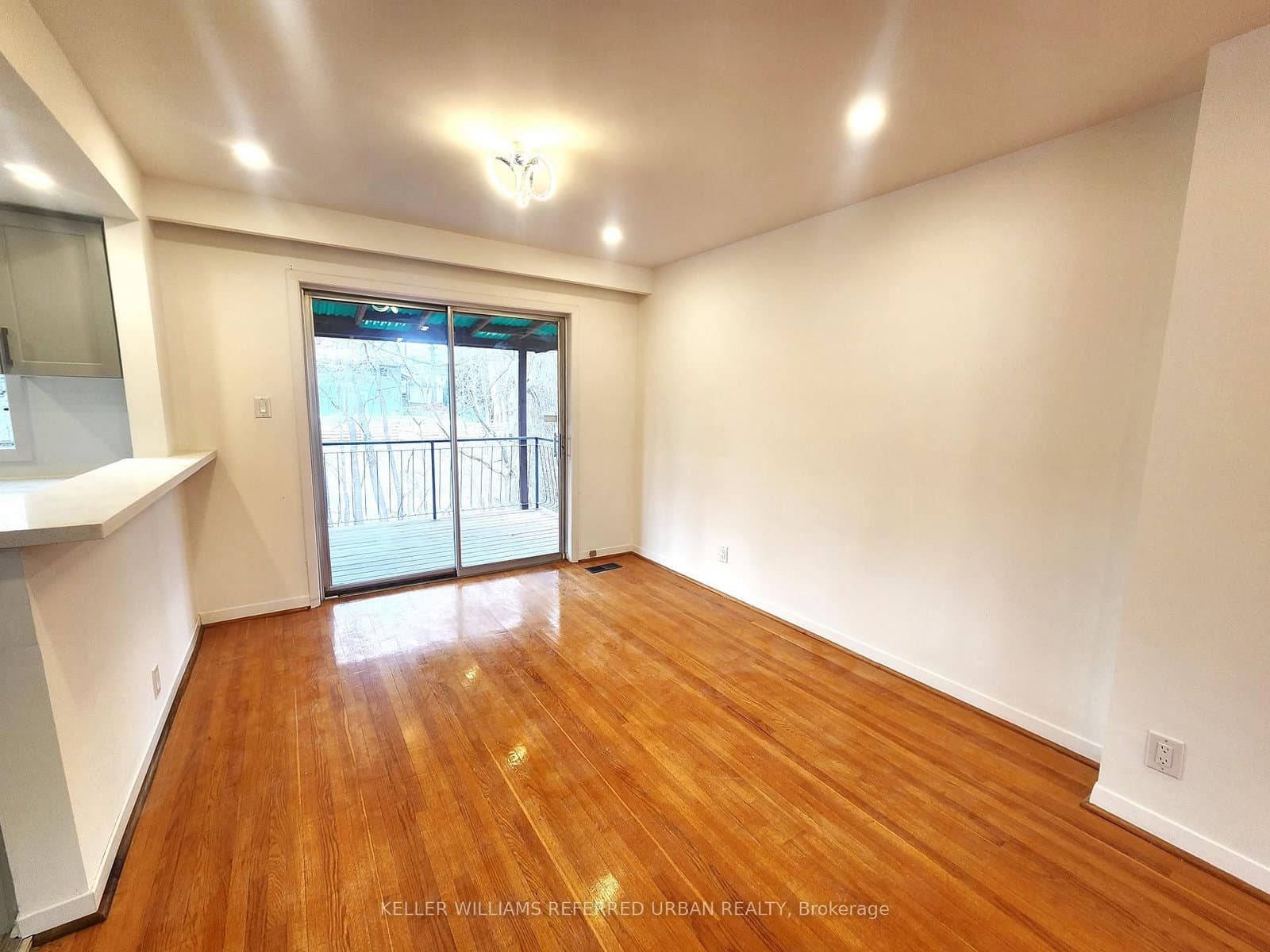 35 SHIPPIGAN CRES in Toronto - Property View