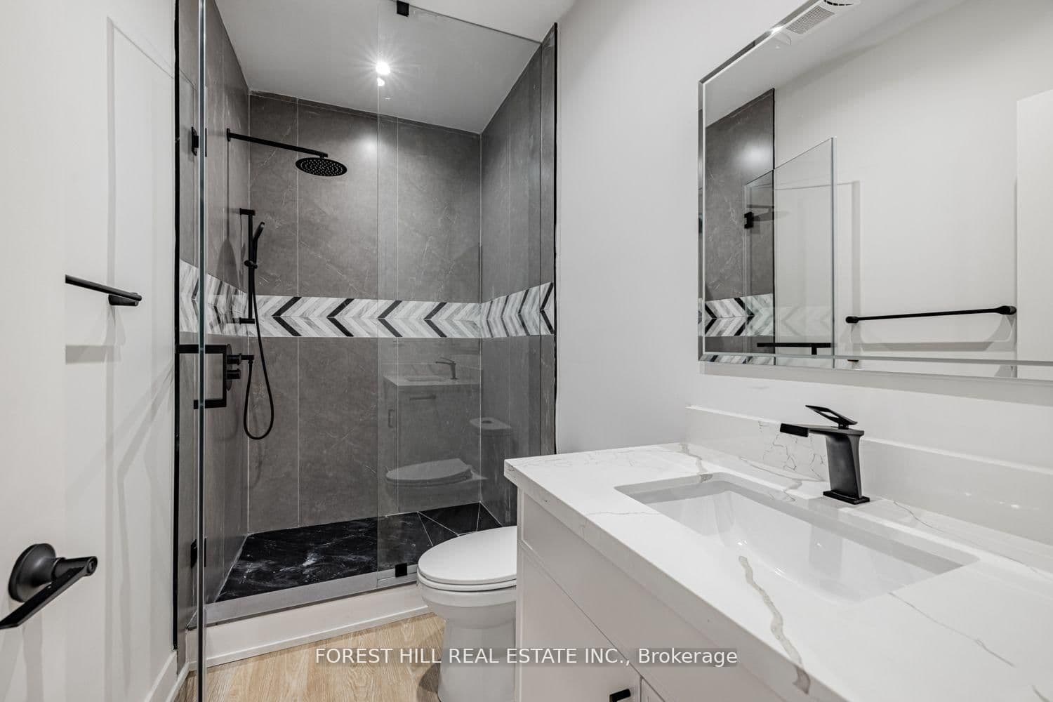 124 KENWOOD AVE in Toronto - Property View