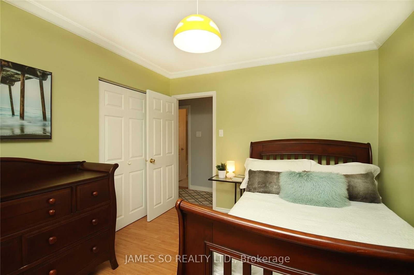10 MERE CRT in Toronto