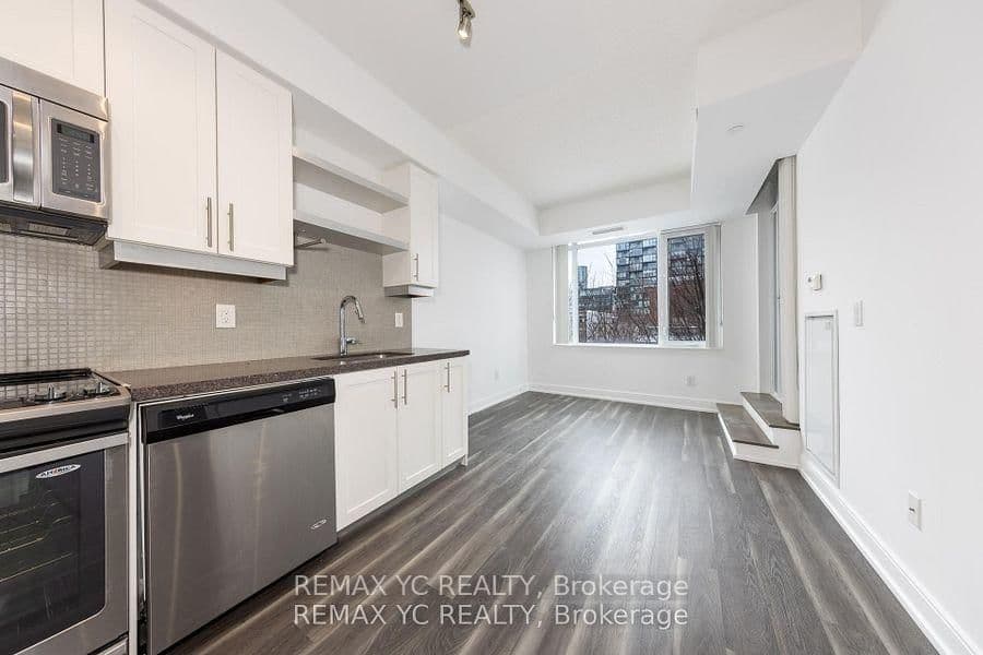 525 W ADELAIDE ST in Toronto - Property View