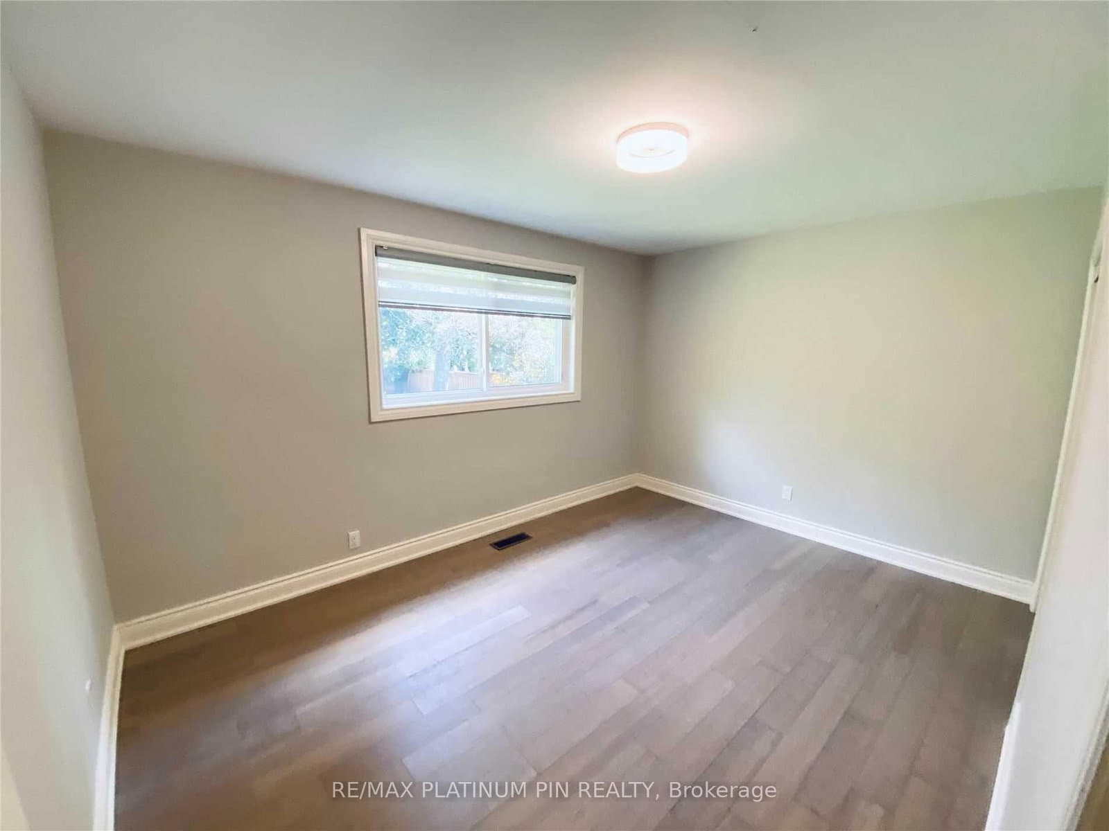 15 WHITELOCK CRES in Toronto - Property View
