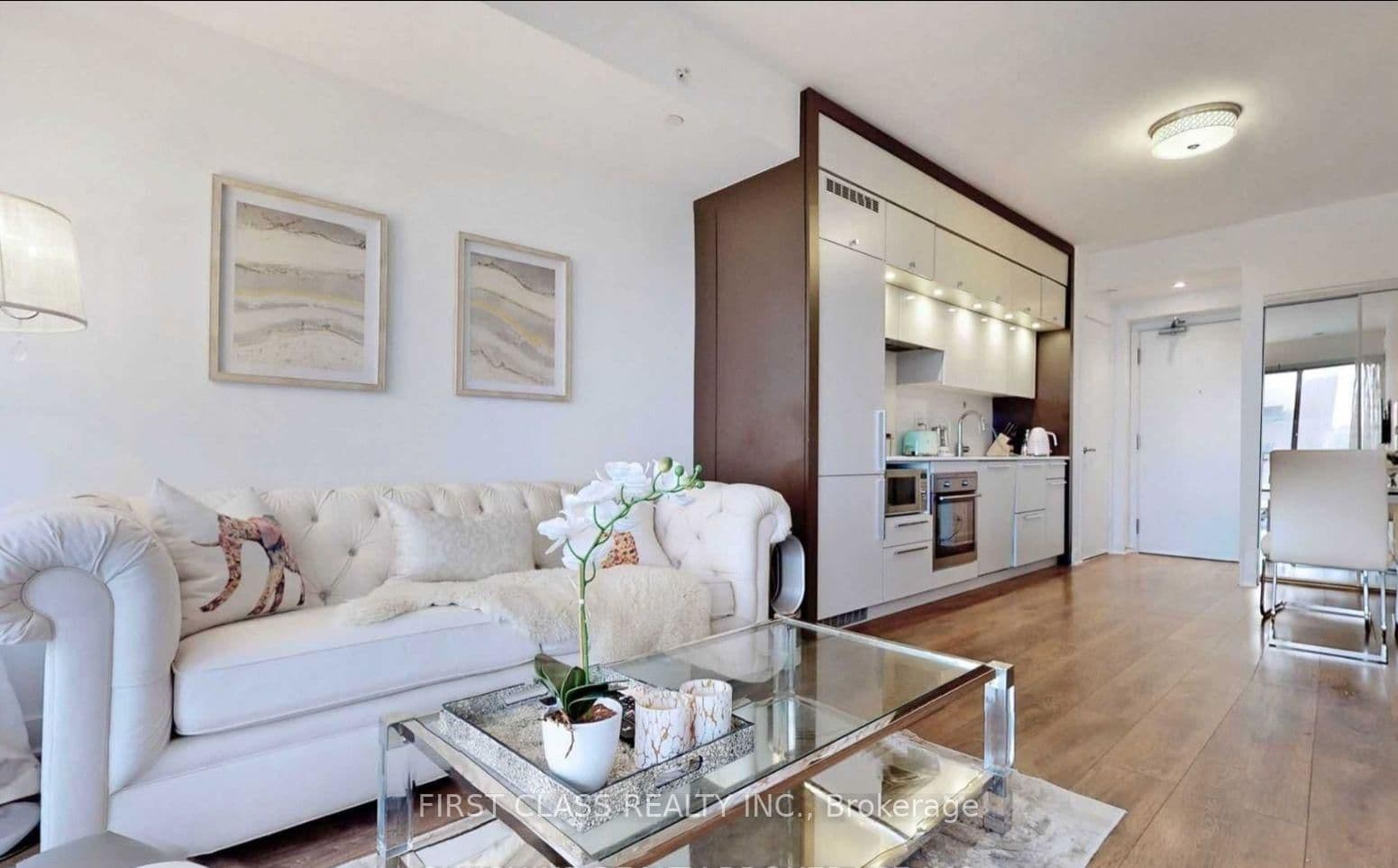 15 GRENVILLE ST in Toronto - Property View