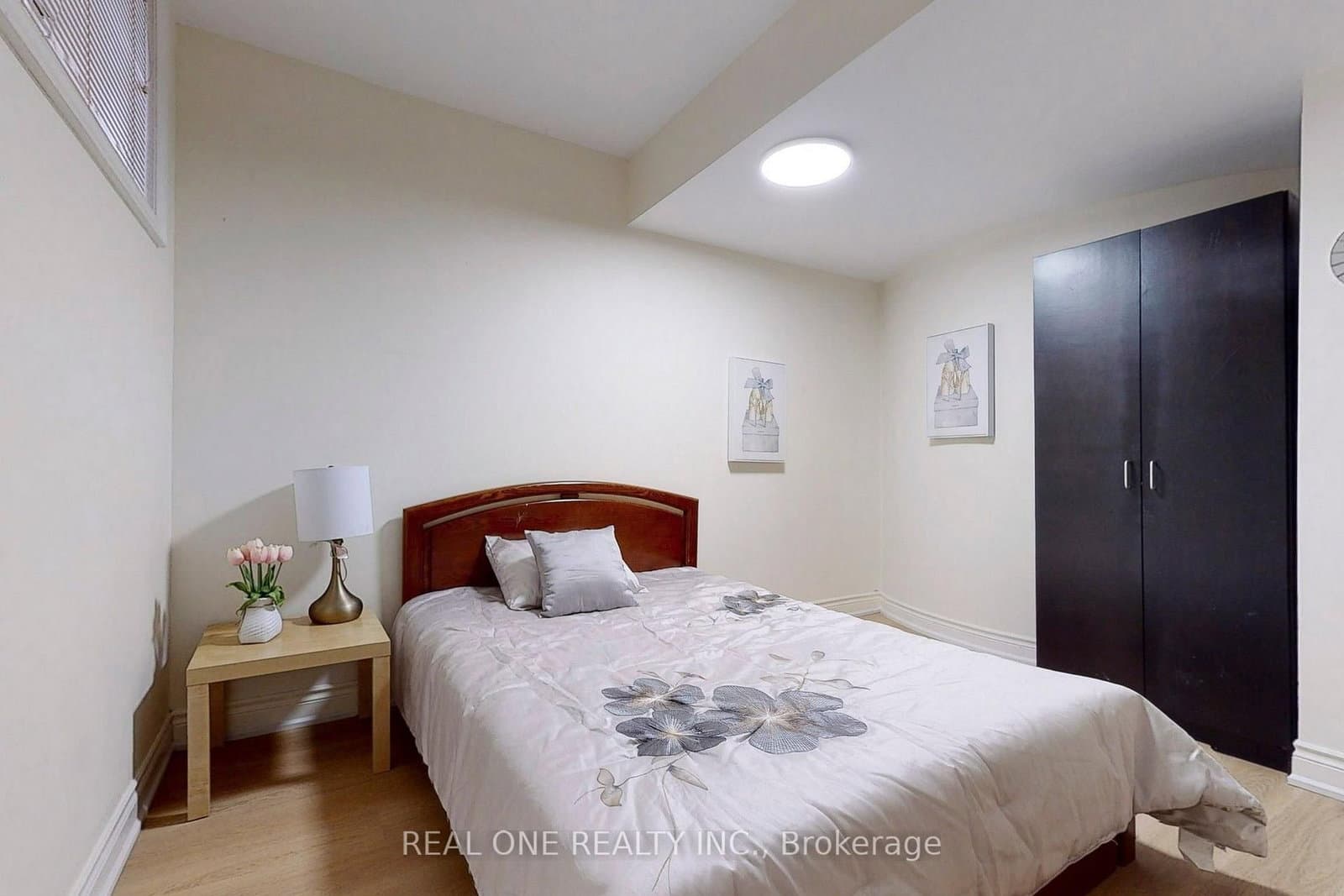 75 GREEN MEADOWS CIR in Toronto