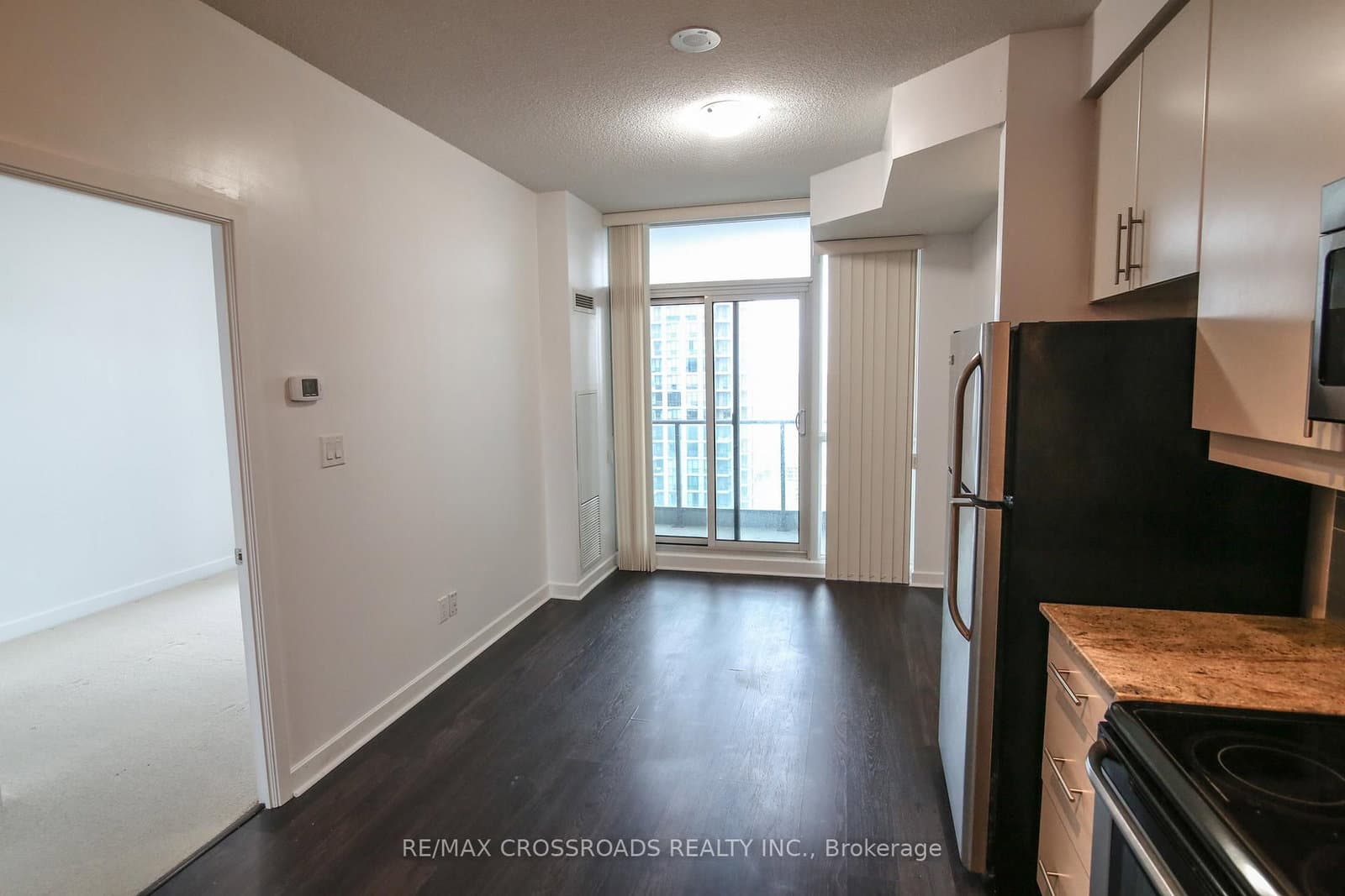 33 BAY ST in Toronto - Property View
