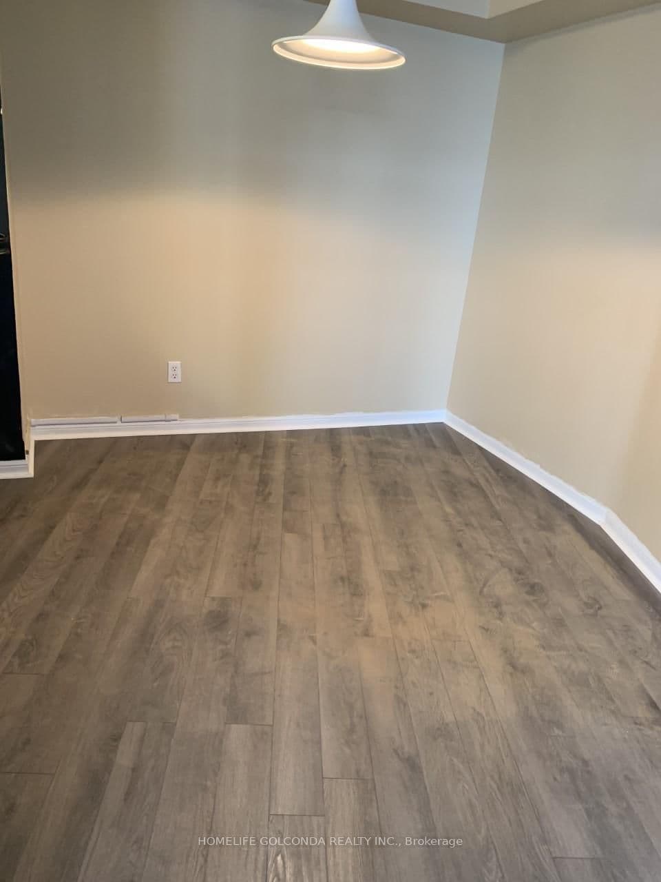 7 CARLTON ST in Toronto - Property View