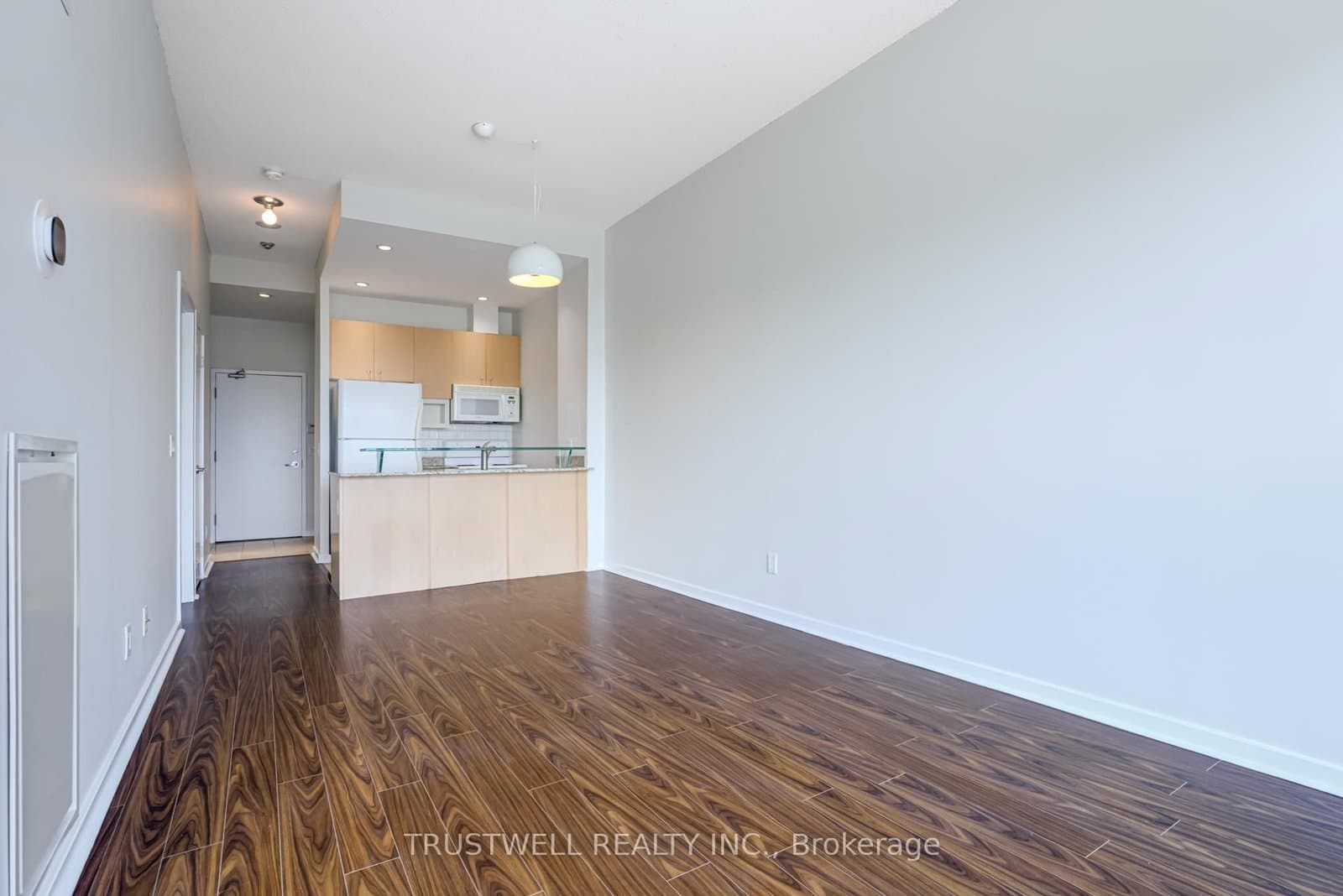 208 W QUEENS QUAY in Toronto - Property View