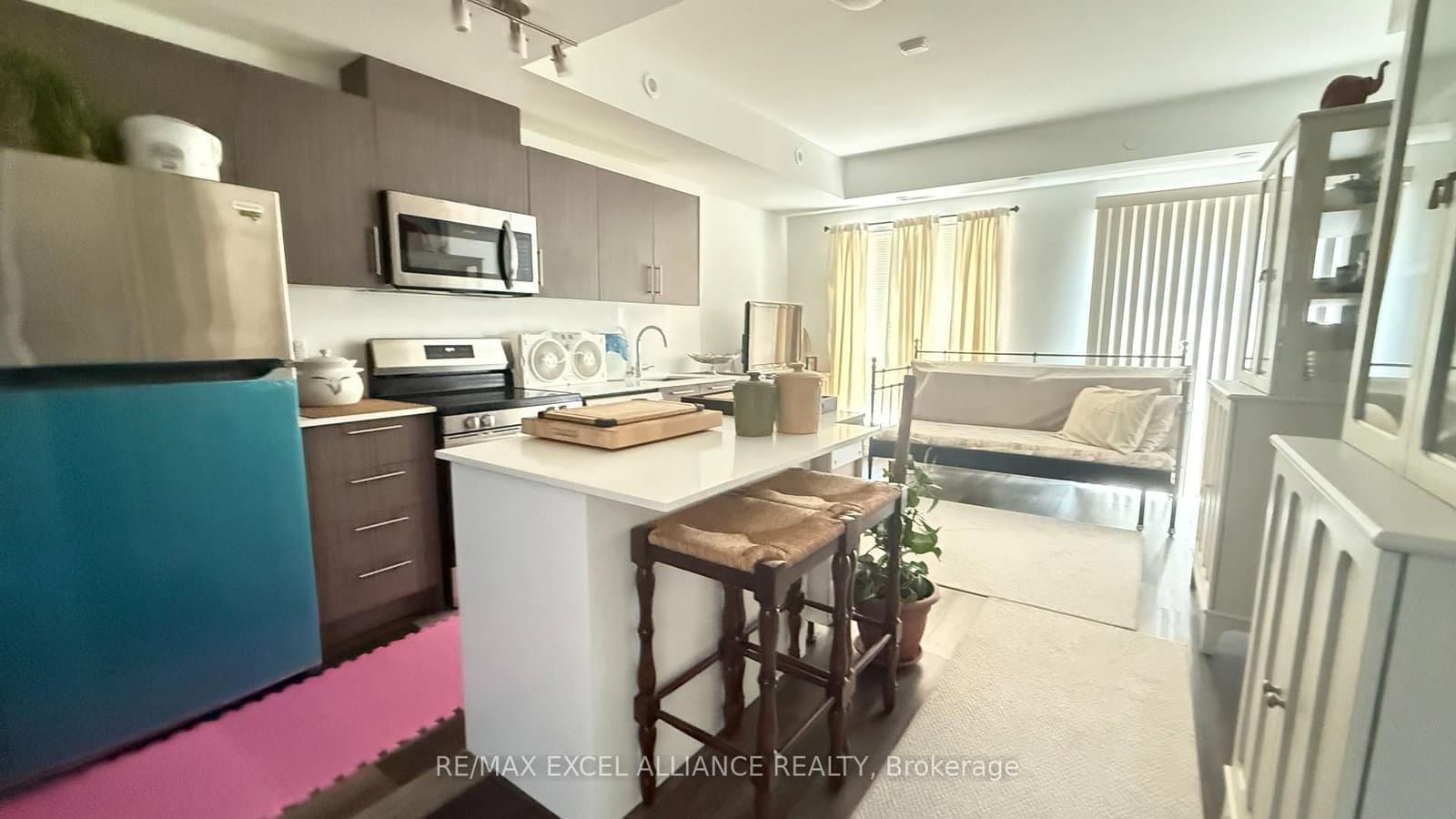 851 W SHEPPARD AVE in Toronto - Property View